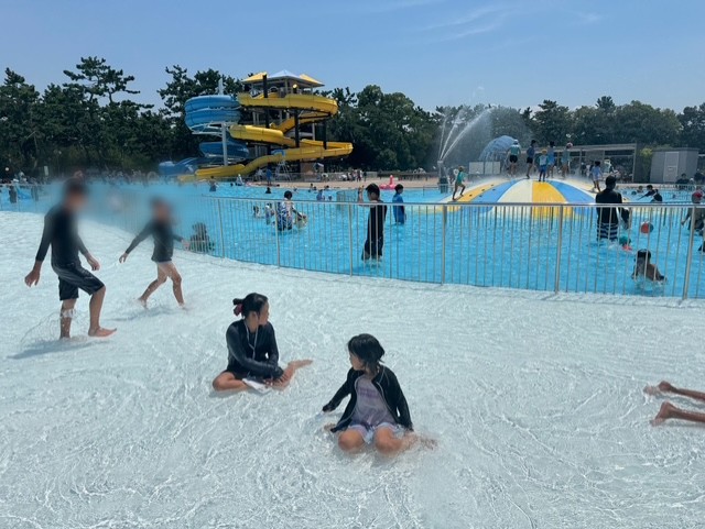 浜寺公園プールを徹底紹介！料金・営業時間・駐車場・混雑状況まとめ